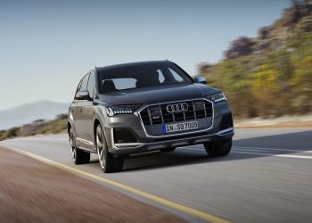 Vynovené Audi SQ7 s brutálnym turbodieslom V8