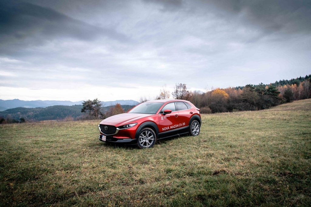  Medzi dizajnovými automobilmi sa do finále prebojoval aj model Mazda CX-30