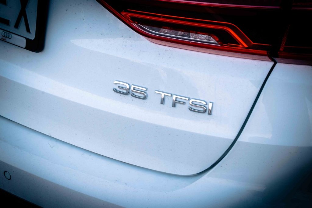 Pod novým značením so skratkou 35 TFSI sa pri novom modeli Q3 ukrýva základný benzínový 4-valec s objemom 1,5 litra