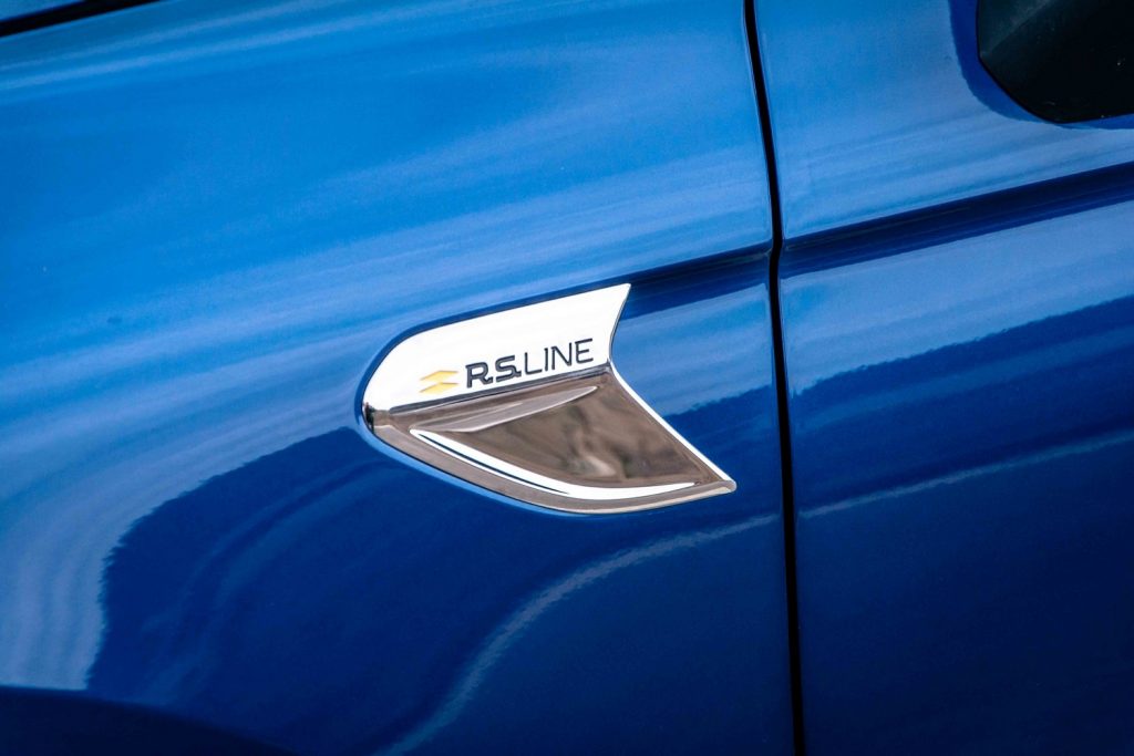 Verzia R.S. Line má v sebe skutočne ducha kultových modelov z dielne Renault Sport  