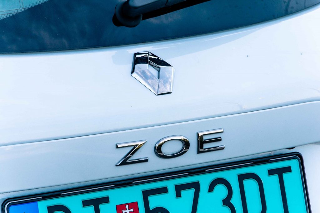 Renault svojim modelom ZOE predbehol mnohých konkurentov 