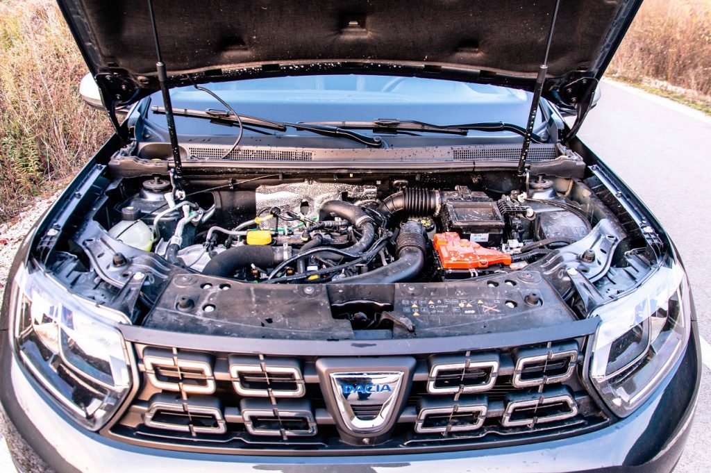 Základná motorizácie TCe 100 dokáže okrem benzínu spaľovať aj LPG