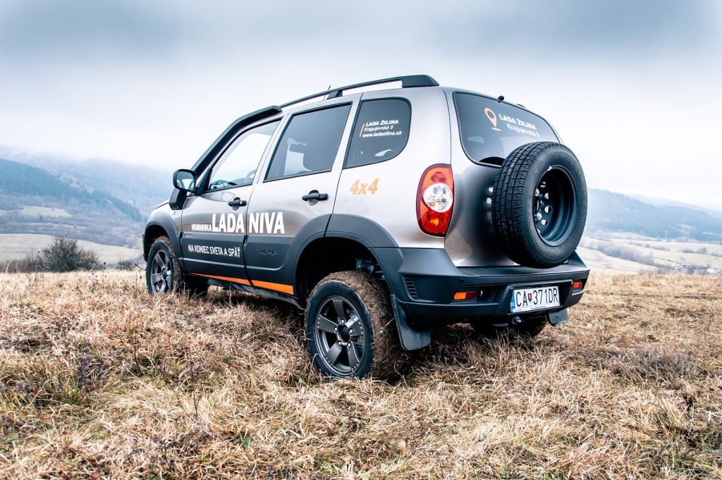 lada niva travel recenzie