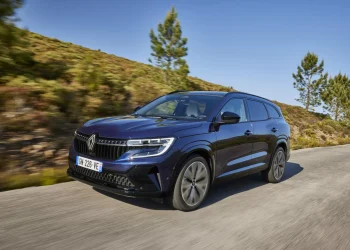NOVÝ RENAULT ESPACE JE UŽ K DISPOZÍCII AJ NA SLOVENSKU