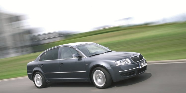 Prvá generácia moderného modelu Škoda Superb