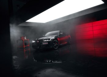 Alfa Romeo Giulia Edizione Luna Rossa